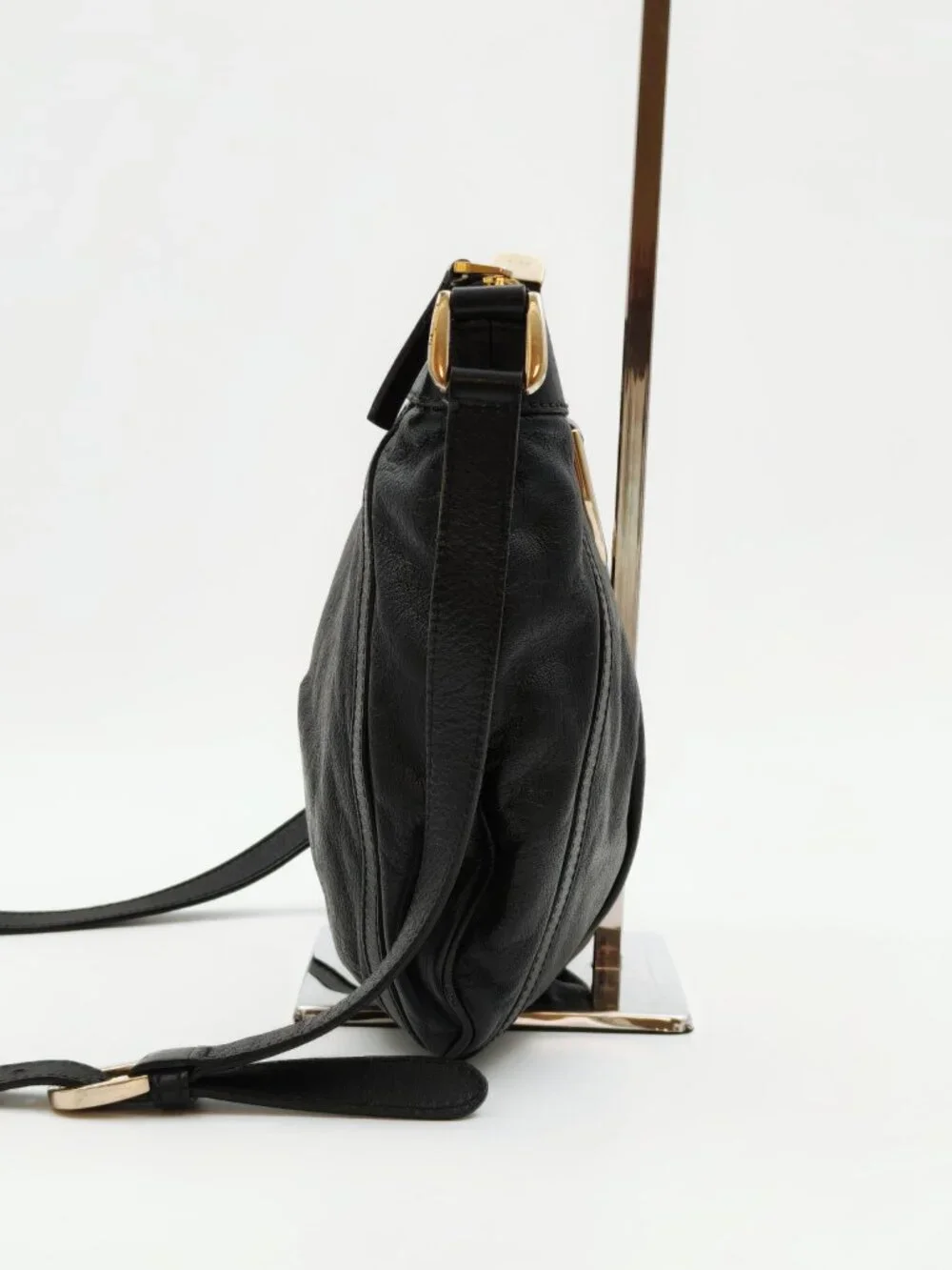 Gucci Black Leather D-Ring Shoulder Crossbody Bag Gold Hardware